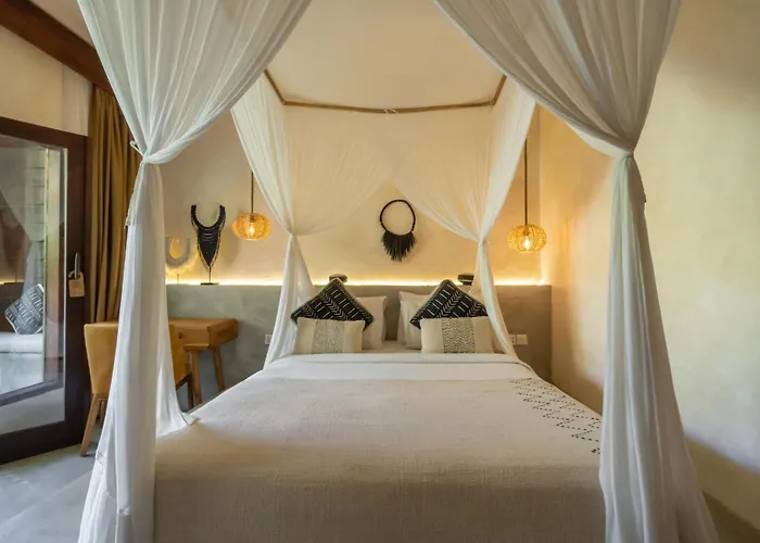 Village Bali 4*